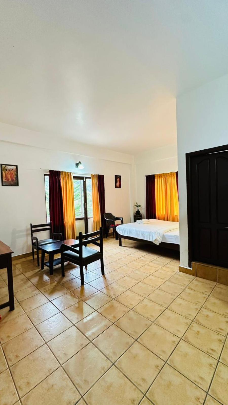 Wild Elephant Resort Kallar Vattiyar Exterior photo