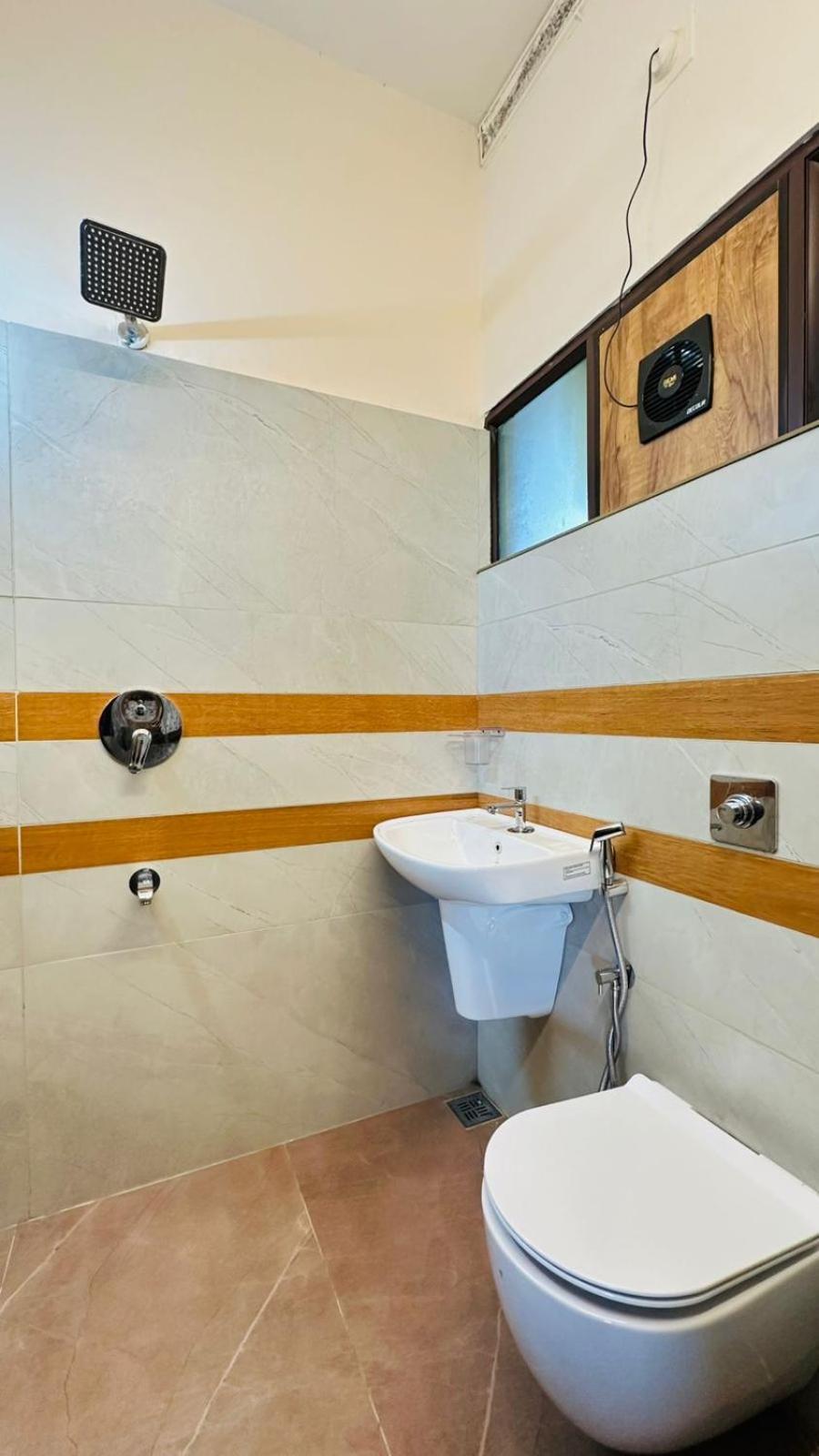 Wild Elephant Resort Kallar Vattiyar Exterior photo