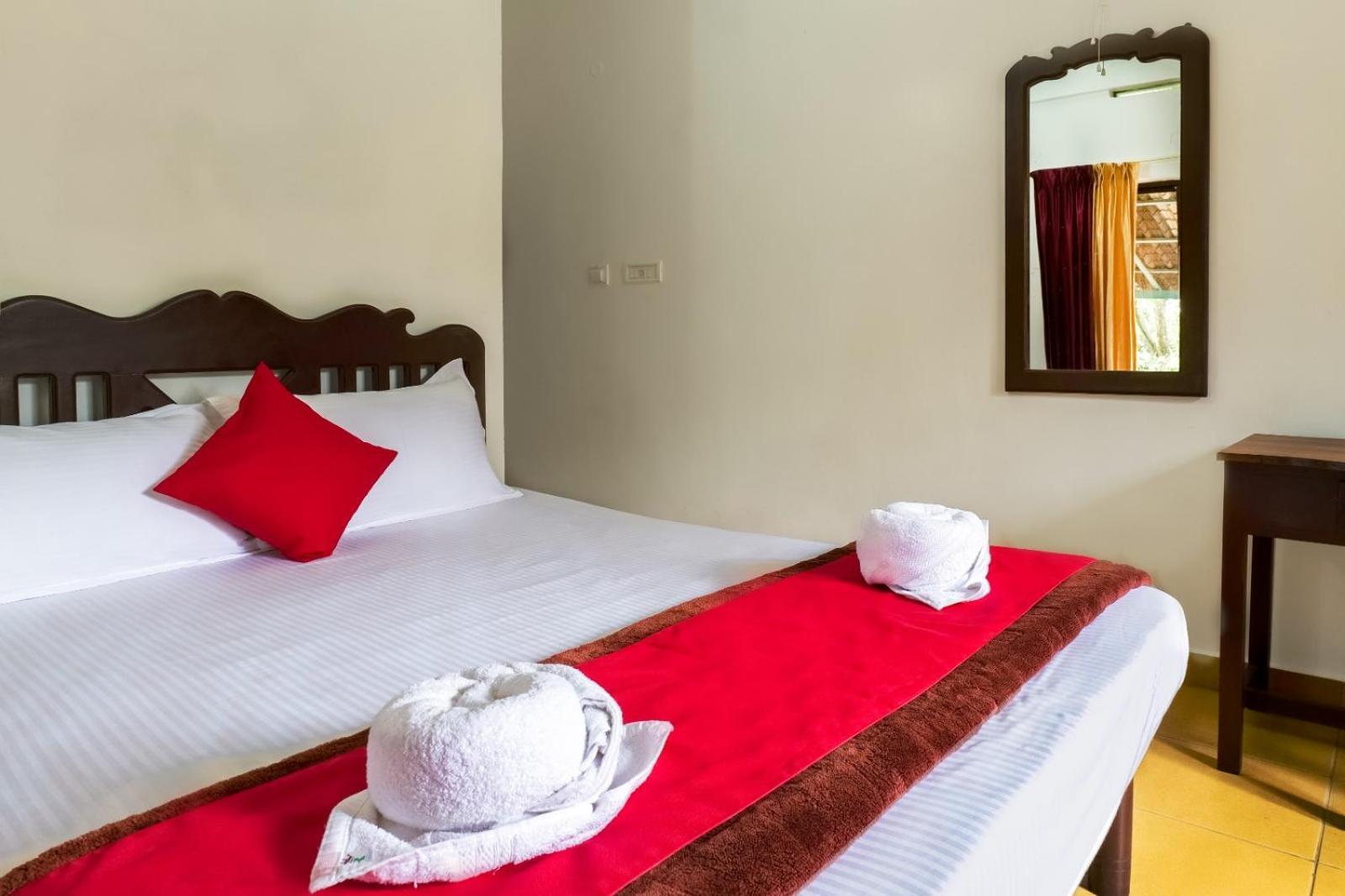 Wild Elephant Resort Kallar Vattiyar Exterior photo
