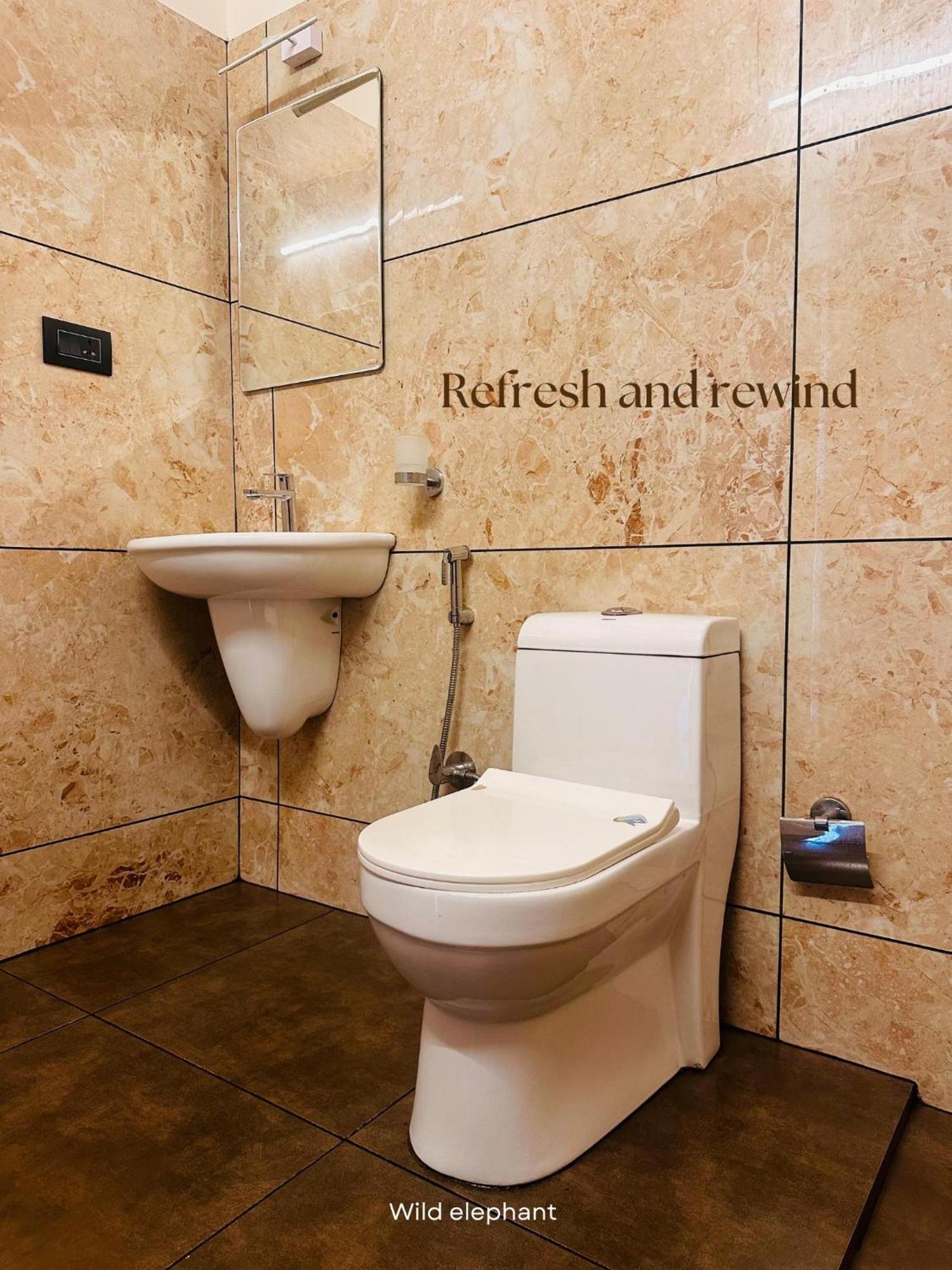 Wild Elephant Resort Kallar Vattiyar Exterior photo
